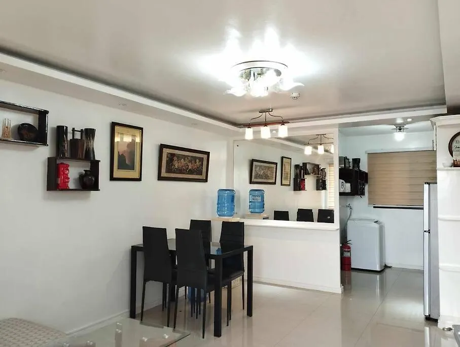 Junior'S 2Br & 1T/Bath Condo Oasis Ecoland 3F Davao Apartment